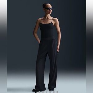 NWOT Nike 24.7 PerfectStretch Women's Dri-FIT High-Waisted Loose Wide-Leg Pants